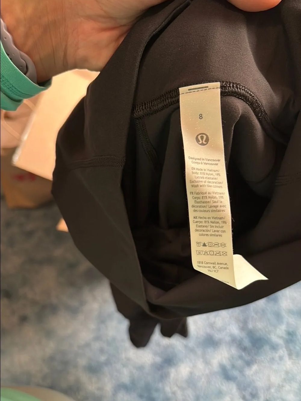 Lululemon Black Align Size 8 28” - Picture 6 of 6